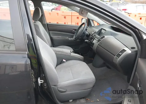 2004 Toyota Prius from USA, damaged, VIN JTDKB22U140024019